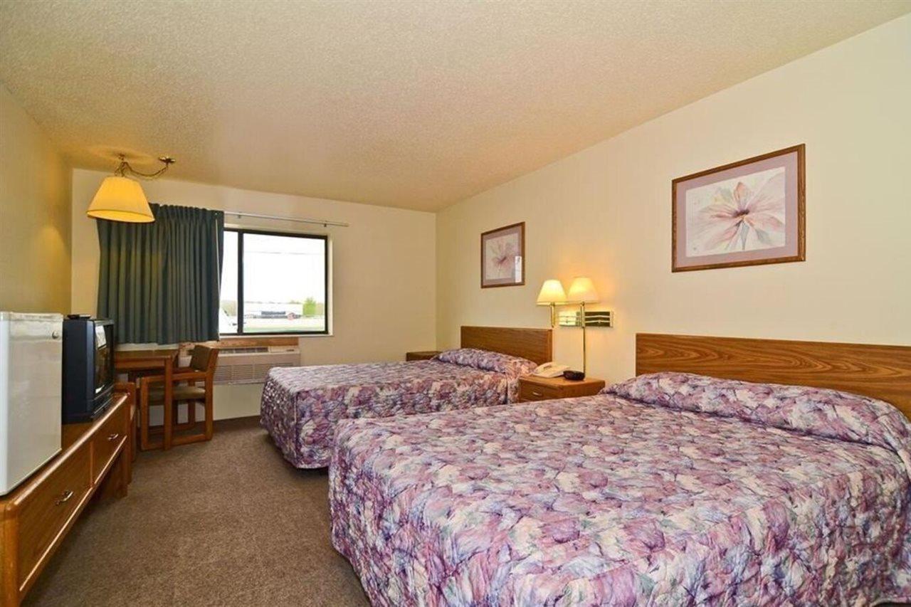Quality Inn ניו לונדון מראה חיצוני תמונה